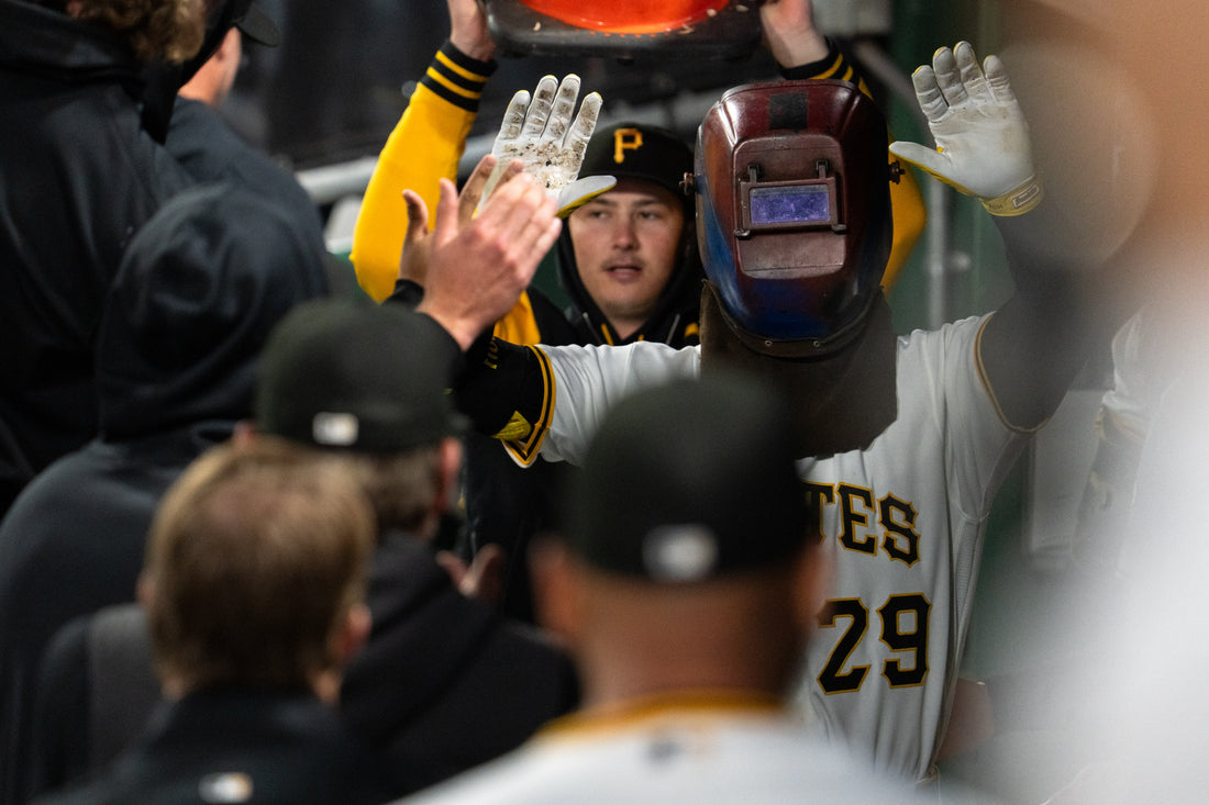 Pirates Avoid Ugly Series Loss; Bats Come Alive in Rubber Match